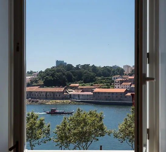 Seventyset Flats - Historical Center *