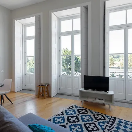 Seventyset Flats - Historical Center Apartment